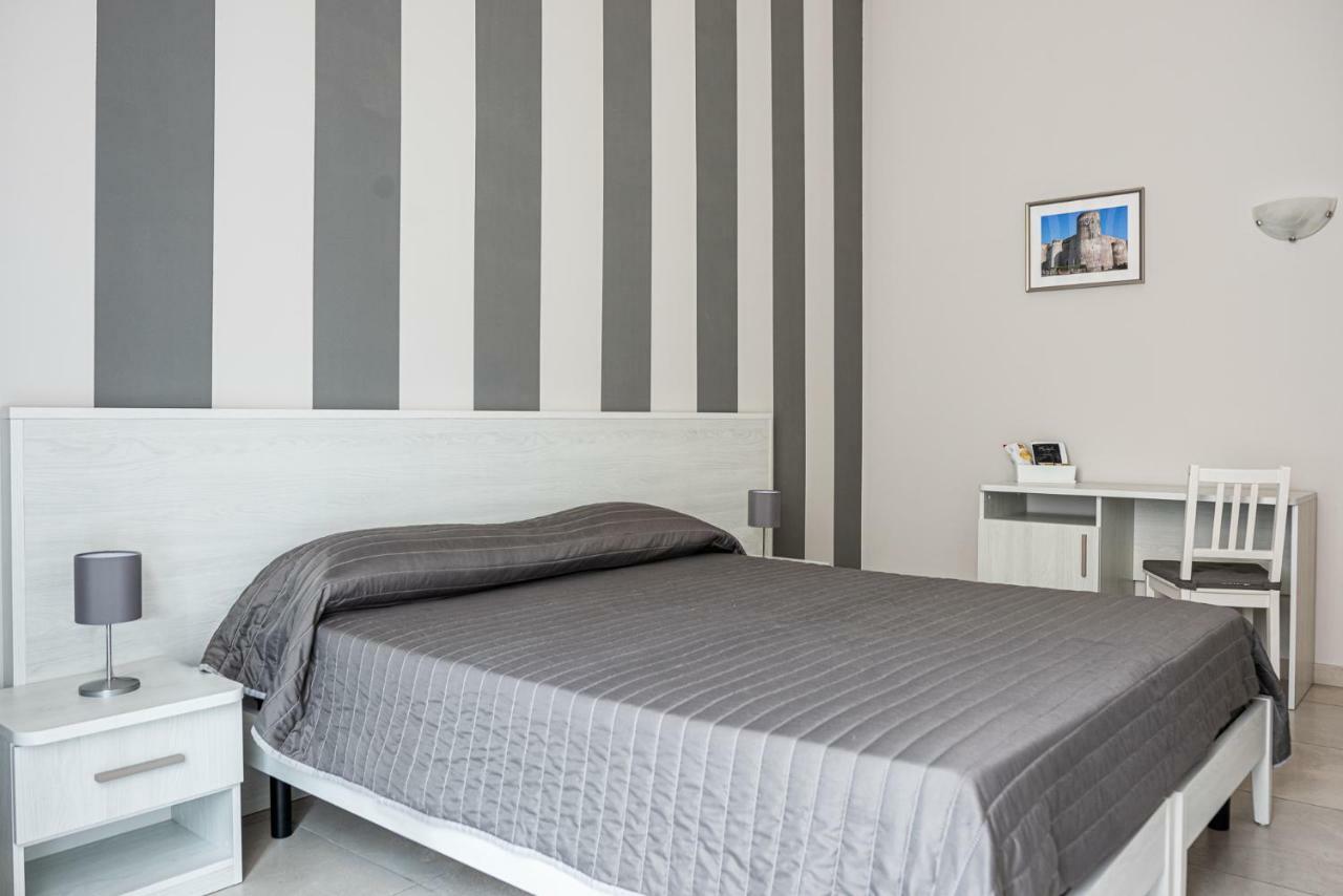 Hotel Costanza 카타니아 외부 사진